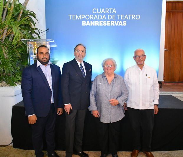 Mijail Peralta, Guillermo Cordero, Germana Quintana y Wilson Rodríguez.