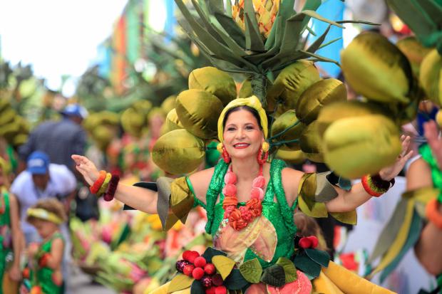 Félix Sánchez: Rey Momo del Carnaval de Punta Cana 2025