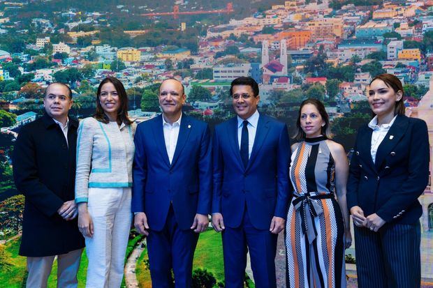 José Octavio Reinoso, Melany Rodríguez, Ulises Rodríguez, David Collado, María Belissa Ramírez y Sahely Santos.