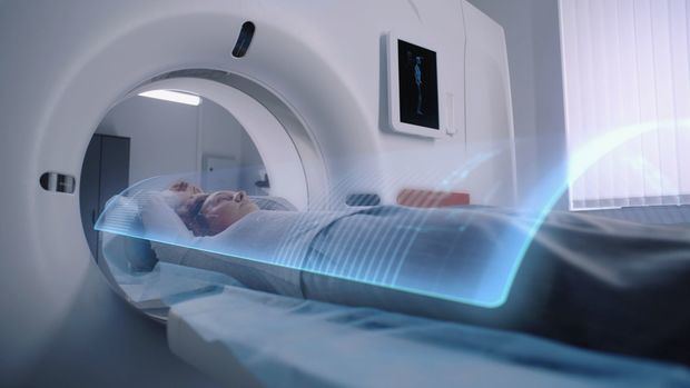 LLYC promueve la inteligencia artificial para mejorar la atención a pacientes con cáncer