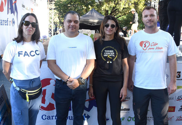 María Sangiovanni, Maximo Polanco, Roxana Rizek y Natanael Leherisse.