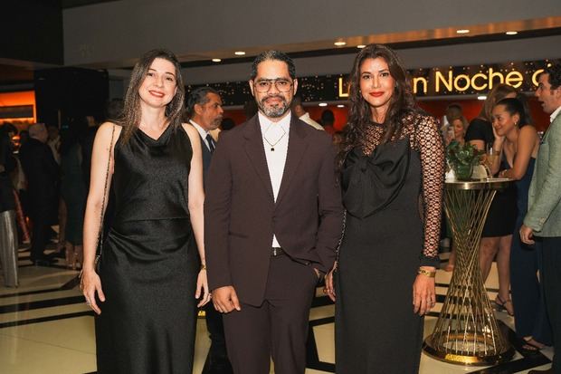 Marianna Vargas, Danilo Reynoso y Evelina Rodriguez.