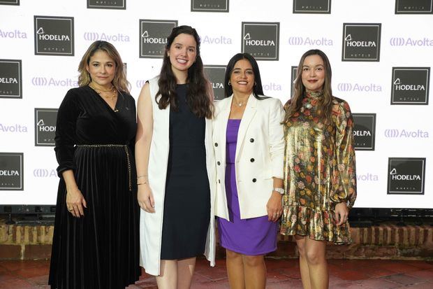 Meicy Diaz, Jessica Aja, Delvair Amarilla y Layla de la Cruz.