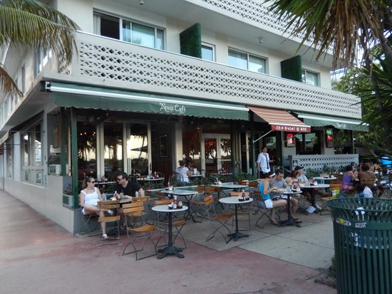 News Cafe de Miami Beach.