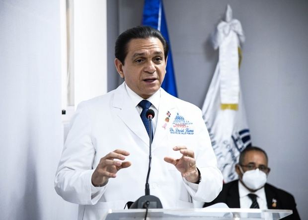 Ministro de Salud Pública, doctor Daniel Rivera.