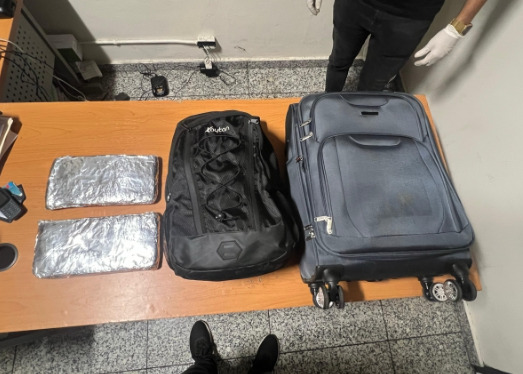 La DNCD apresa holandés que intentó viajar con 2.16 kilos de cocaína