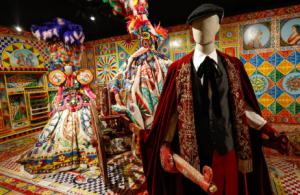 Doscientas prendas de Dolce &amp; Gabbana homenajean la historia cultural italiana en París