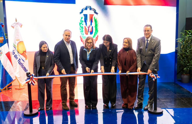 RD inaugura su stand en ITB, la mayor feria turística alemana