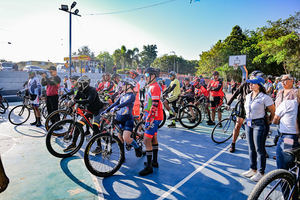 Alcaldía de Santiago promueve el ciclismo como alternativa ecológica en evento masivo