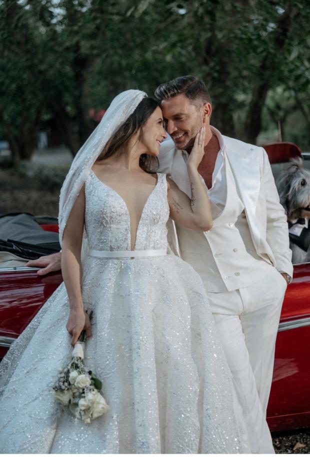 Julián Gil y Valeria Marín celebran su amor en una emotiva boda en Puerto Rico