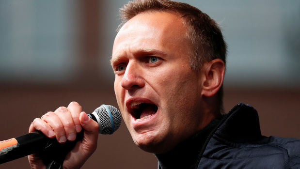 A finales de agosto, el opositor ruso Alexéi Navalny fue hospitalizado en estado grave en la ciudad rusa de Omsk y posteriormente trasladado a un hospital en Alemania.