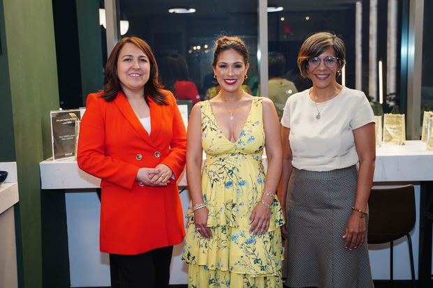 Emelyn Valdera, Merari Peña y Odile Villavizar.