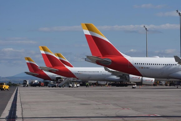 Iberia e Iberia Express, un mes más en el podio de la puntualidad.