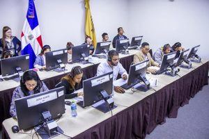 La prueba parcial se realizó en 28 municipios del país y participaron en ella 1,200 personas trabajando en los colegios electorales.
