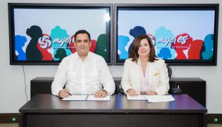 Cámara de Comercio y Altice Dominicana firman acuerdo de colaboración a favor de la mujer